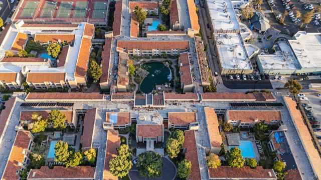 1801 Diamond Street 3-205, San Diego, CA 92109