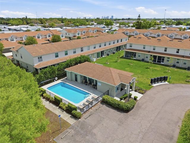 5352 NEIL DRIVE, St Petersburg, FL 33714