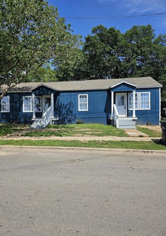 105 N Rhomberg ST, Burnet, TX 78611