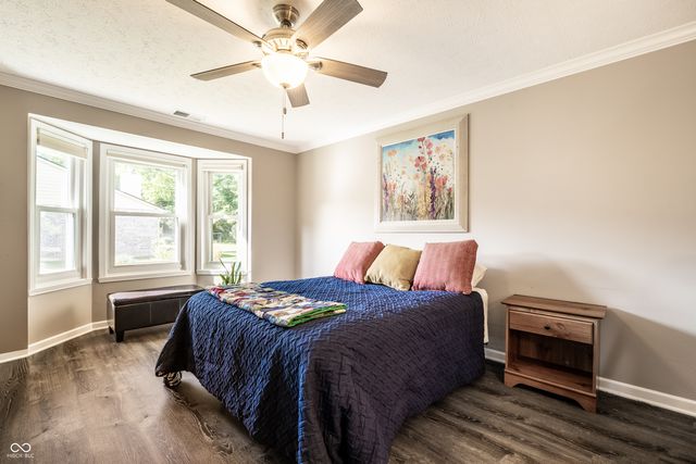 1525 Quail Glen Court, Carmel, IN 46032