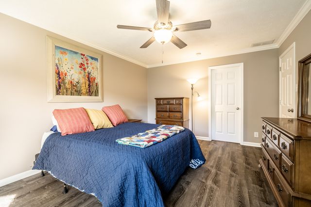 1525 Quail Glen Court, Carmel, IN 46032