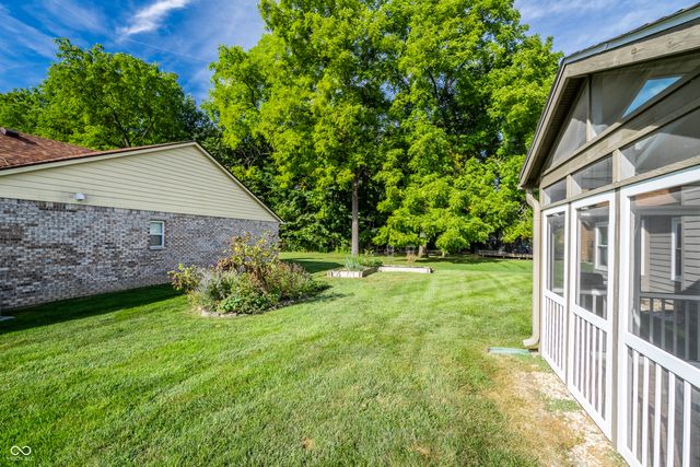 1525 Quail Glen Court, Carmel, IN 46032