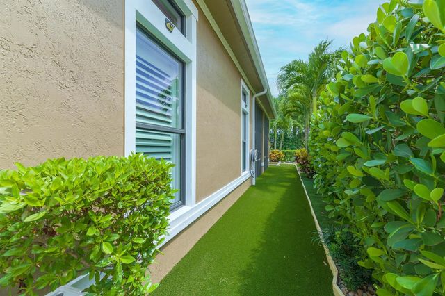 11825 KALMAR Circle N, Parkland, FL 33076