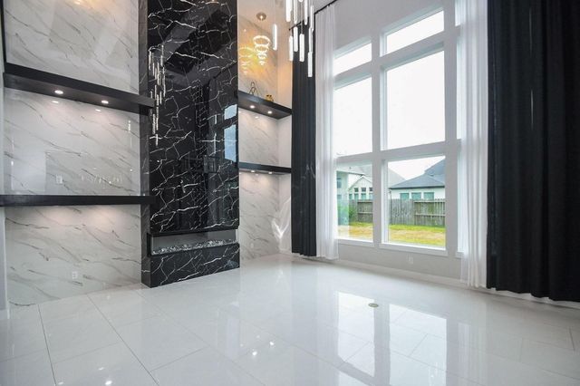 10014 Oakwood Trail, Missouri City, TX 77459