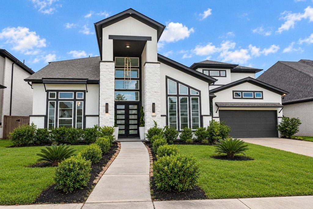 10014 Oakwood Trail, Missouri City, TX 77459