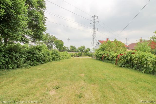 5861 Bingham Street, Dearborn, MI 48126