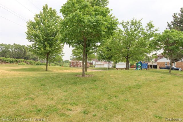 5861 Bingham Street, Dearborn, MI 48126