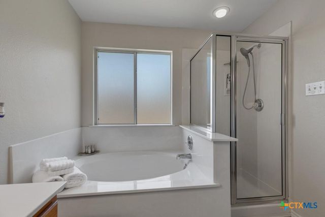 2042 Dragon Trail, New Braunfels, TX 78130