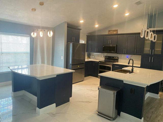 701 SW Sarazen Avenue, Port St. Lucie, FL 34953