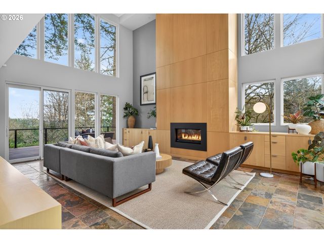 7616 Nw THOMPSON Rd, Portland, OR 97229