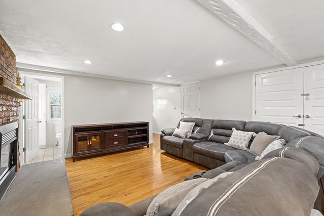 35 Perkins, Quincy, MA 02169