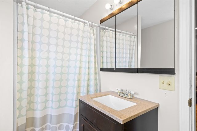 35 Perkins, Quincy, MA 02169