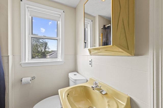 35 Perkins, Quincy, MA 02169