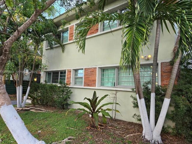 7025 Rue Granville, Miami Beach, FL 33141