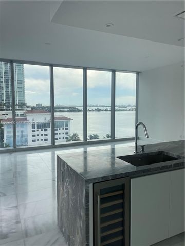 700 NE 26th Ter 806, Miami, FL 33137
