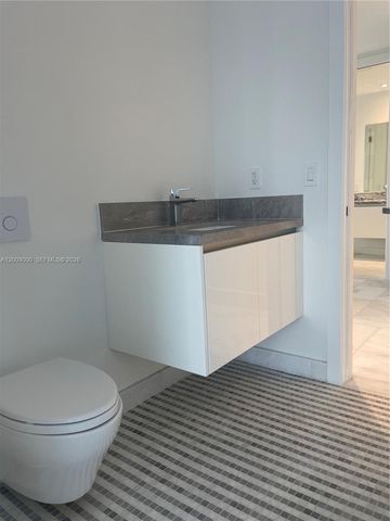 700 NE 26th Ter 806, Miami, FL 33137