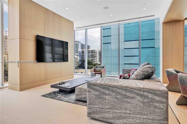 700 NE 26th Ter 806, Miami, FL 33137