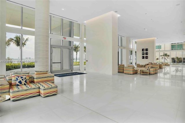 700 NE 26th Ter 806, Miami, FL 33137