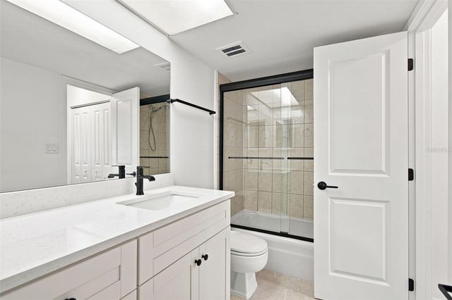4650 COVE CIRCLE 104, St Petersburg, FL 33708