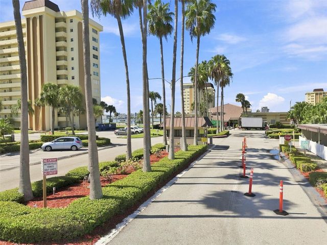 4650 COVE CIRCLE 104, St Petersburg, FL 33708