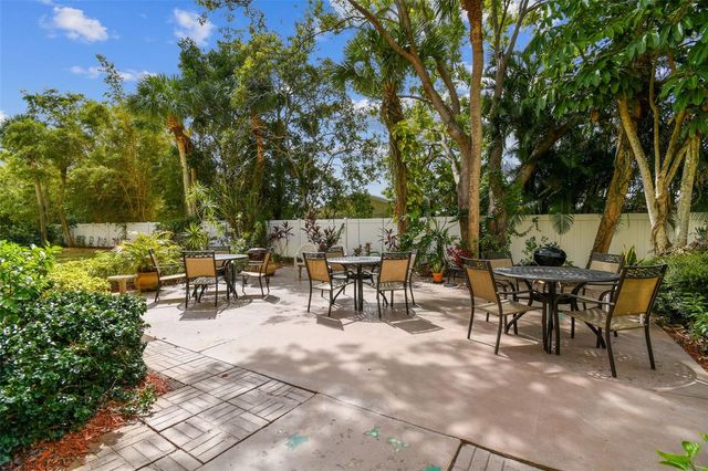 4650 COVE CIRCLE 104, St Petersburg, FL 33708