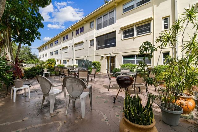 4650 COVE CIRCLE 104, St Petersburg, FL 33708