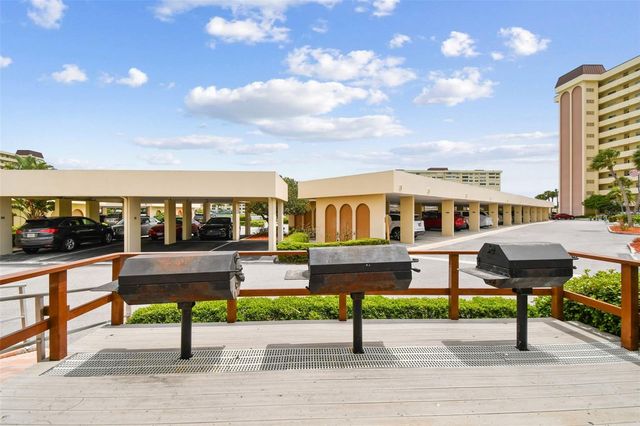 4650 COVE CIRCLE 104, St Petersburg, FL 33708
