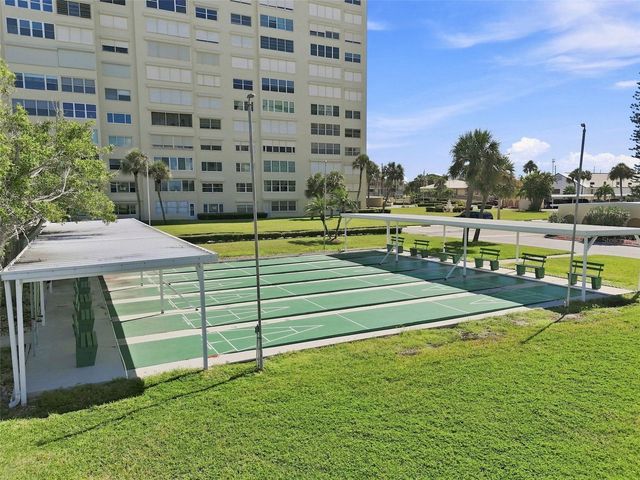 4650 COVE CIRCLE 104, St Petersburg, FL 33708