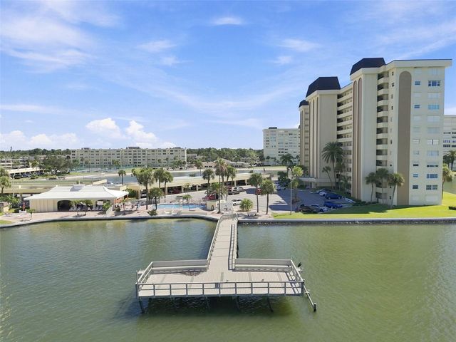 4650 COVE CIRCLE 104, St Petersburg, FL 33708