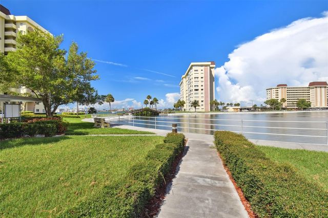 4650 COVE CIRCLE 104, St Petersburg, FL 33708