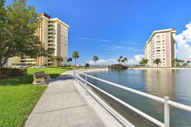 4650 COVE CIRCLE 104, St Petersburg, FL 33708