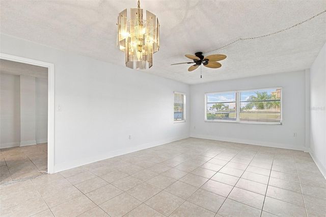 4650 COVE CIRCLE 104, St Petersburg, FL 33708