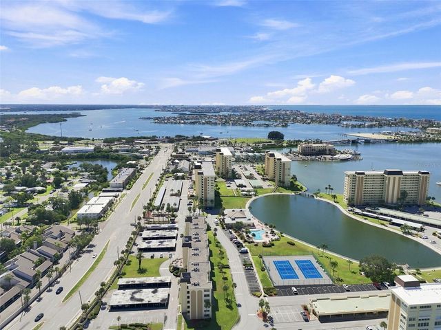 4650 COVE CIRCLE 104, St Petersburg, FL 33708
