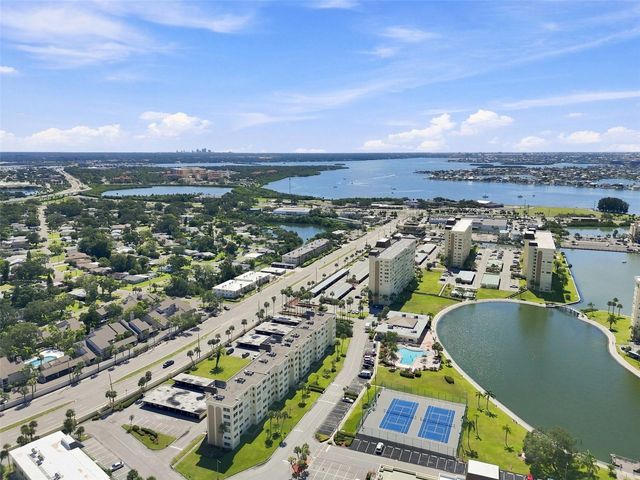 4650 COVE CIRCLE 104, St Petersburg, FL 33708