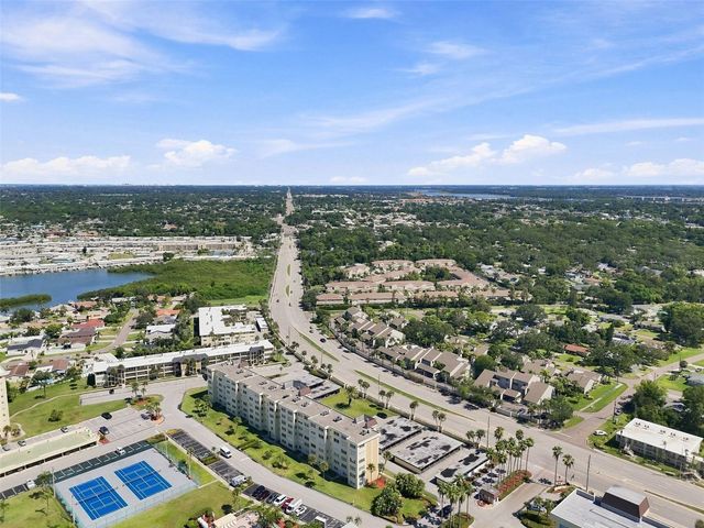 4650 COVE CIRCLE 104, St Petersburg, FL 33708