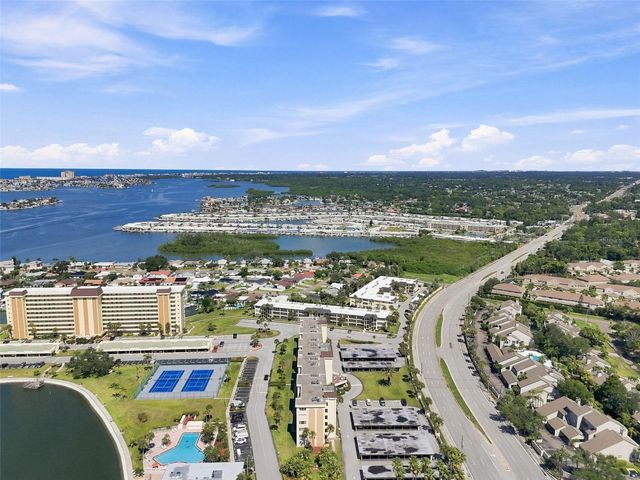 4650 COVE CIRCLE 104, St Petersburg, FL 33708