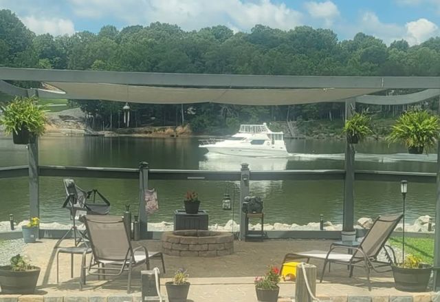 1803 Hardin Bottom River Rd, Clifton, TN 38425