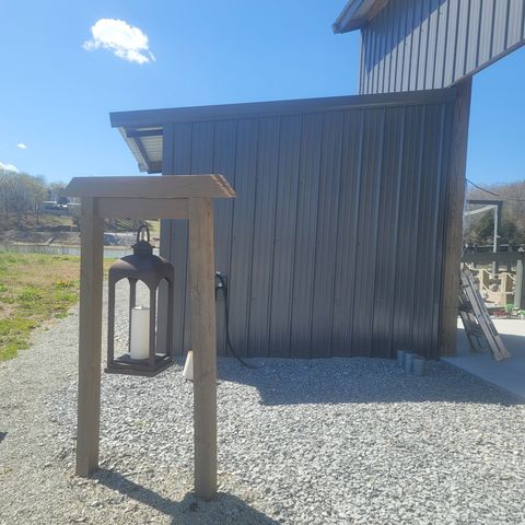 1803 Hardin Bottom River Rd, Clifton, TN 38425