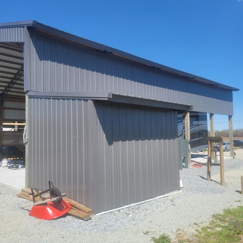 1803 Hardin Bottom River Rd, Clifton, TN 38425