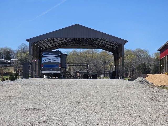 1803 Hardin Bottom River Rd, Clifton, TN 38425