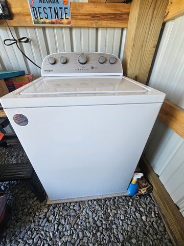 1803 Hardin Bottom River Rd, Clifton, TN 38425