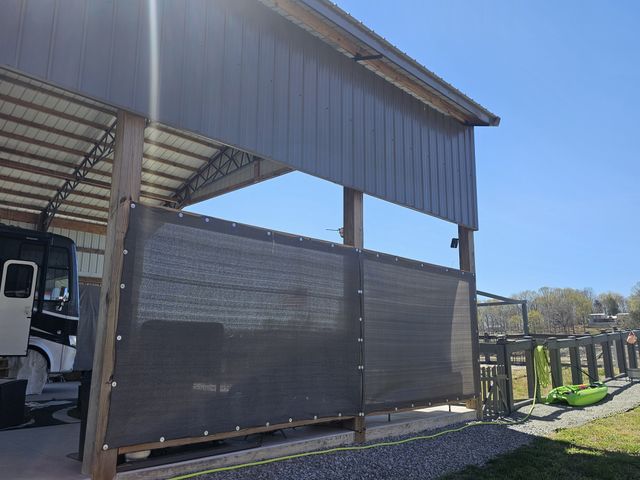 1803 Hardin Bottom River Rd, Clifton, TN 38425