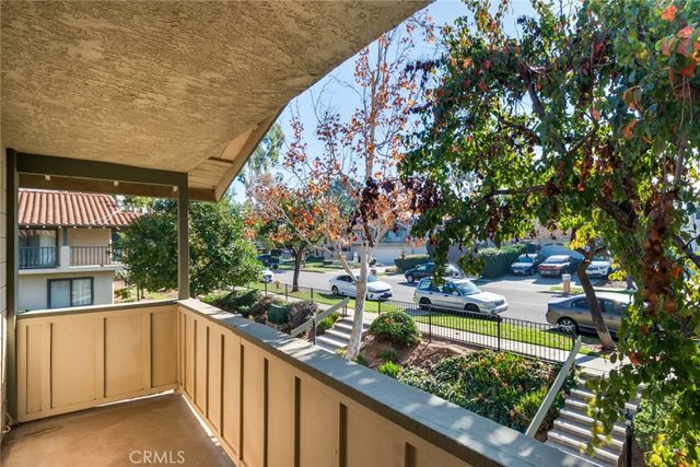 1517 Camelot, Corona, CA 92882