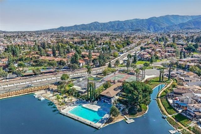 1517 Camelot, Corona, CA 92882