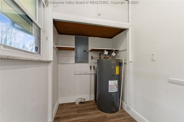 1570 Smith Road, Charleston, WV 25314