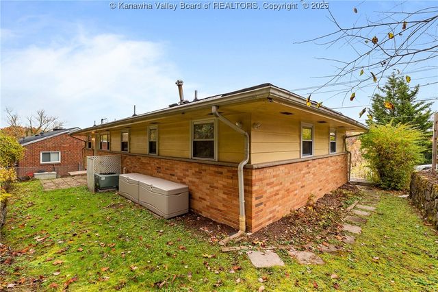 1570 Smith Road, Charleston, WV 25314