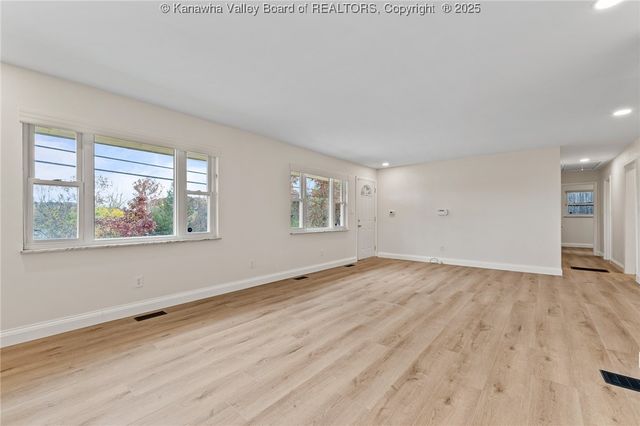 1570 Smith Road, Charleston, WV 25314