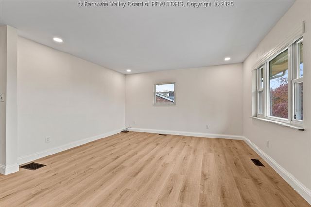 1570 Smith Road, Charleston, WV 25314