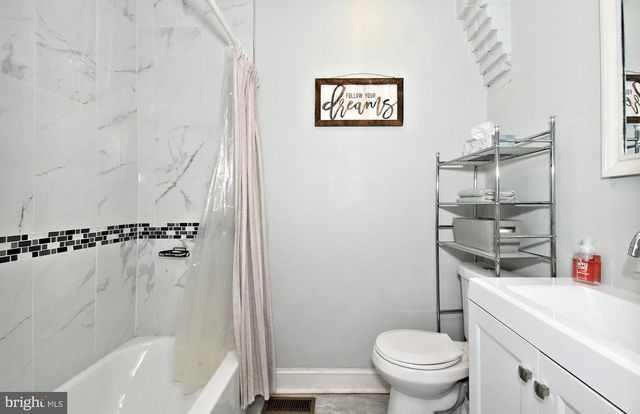 1325 N REDFIELD ST, Philadelphia, PA 19151