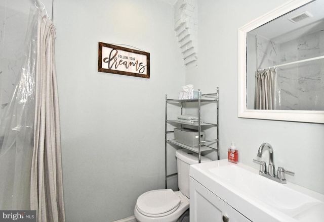 1325 N REDFIELD ST, Philadelphia, PA 19151